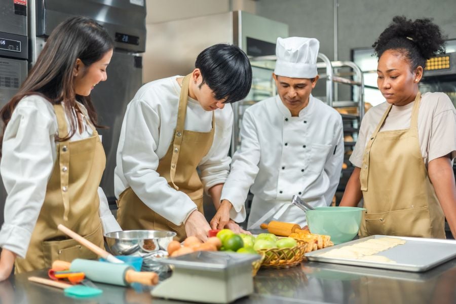 Advanced Diploma of Hospitality Management